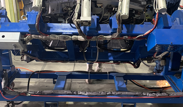 ��е������������